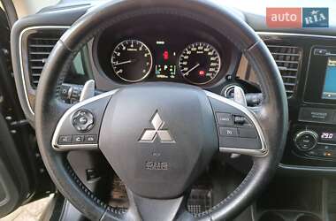 Внедорожник / Кроссовер Mitsubishi Outlander 2012 в Николаеве