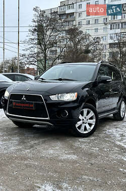 Внедорожник / Кроссовер Mitsubishi Outlander 2011 в Сумах