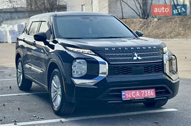 Позашляховик / Кросовер Mitsubishi Outlander 2022 в Львові