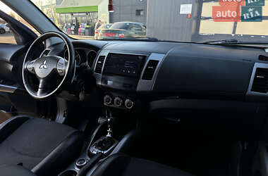 Позашляховик / Кросовер Mitsubishi Outlander 2010 в Львові