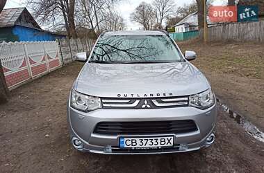 Внедорожник / Кроссовер Mitsubishi Outlander 2012 в Чернигове