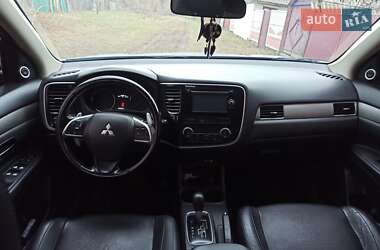 Внедорожник / Кроссовер Mitsubishi Outlander 2012 в Чернигове