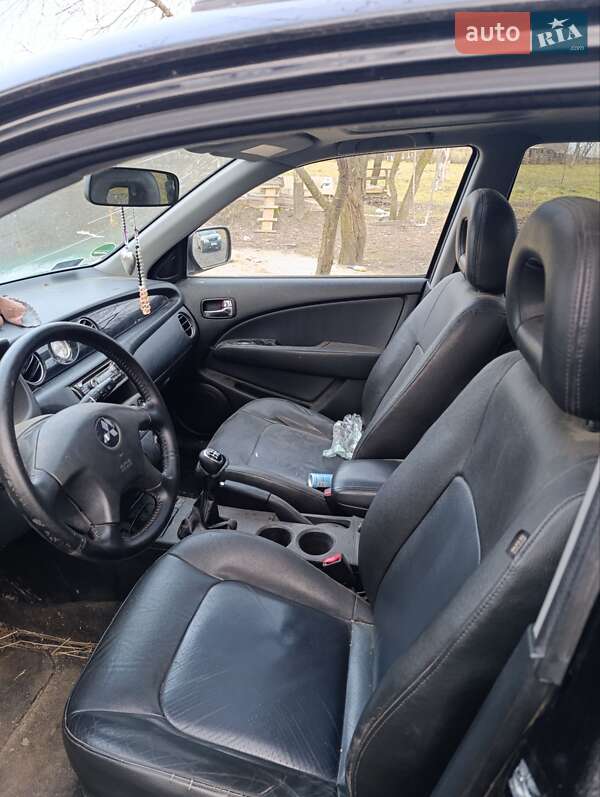 Внедорожник / Кроссовер Mitsubishi Outlander 2003 в Луцке фото 5 Внедорожник / Кроссовер Mitsubishi Outlander 2003 в Луцке