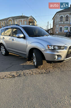 Внедорожник / Кроссовер Mitsubishi Outlander 2011 в Нежине