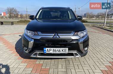 Внедорожник / Кроссовер Mitsubishi Outlander 2020 в Запорожье