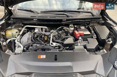 Внедорожник / Кроссовер Mitsubishi Outlander 2022 в 