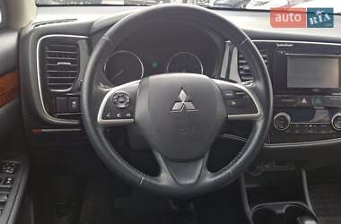 Позашляховик / Кросовер Mitsubishi Outlander 2014 в Одесі