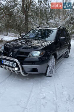 Внедорожник / Кроссовер Mitsubishi Outlander 2004 в Кропивницком