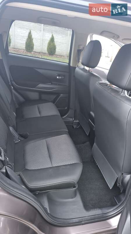 Внедорожник / Кроссовер Mitsubishi Outlander 2018 в Александрие