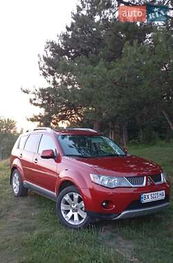 Внедорожник / Кроссовер Mitsubishi Outlander 2008 в 