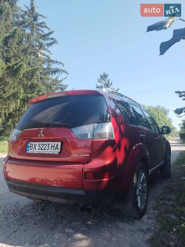 Внедорожник / Кроссовер Mitsubishi Outlander 2008 в Красилове