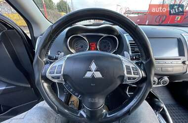Внедорожник / Кроссовер Mitsubishi Outlander 2008 в 
