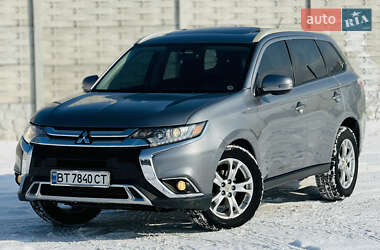 Внедорожник / Кроссовер Mitsubishi Outlander 2013 в Харькове