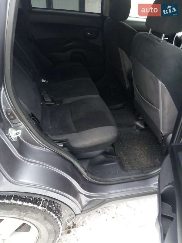 Внедорожник / Кроссовер Mitsubishi Outlander 2008 в Перещепине