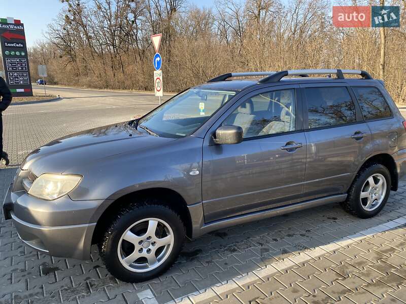 Внедорожник / Кроссовер Mitsubishi Outlander 2007 в Тараще