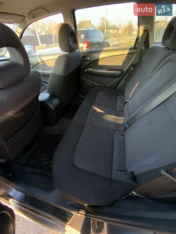 Внедорожник / Кроссовер Mitsubishi Outlander 2007 в Тараще