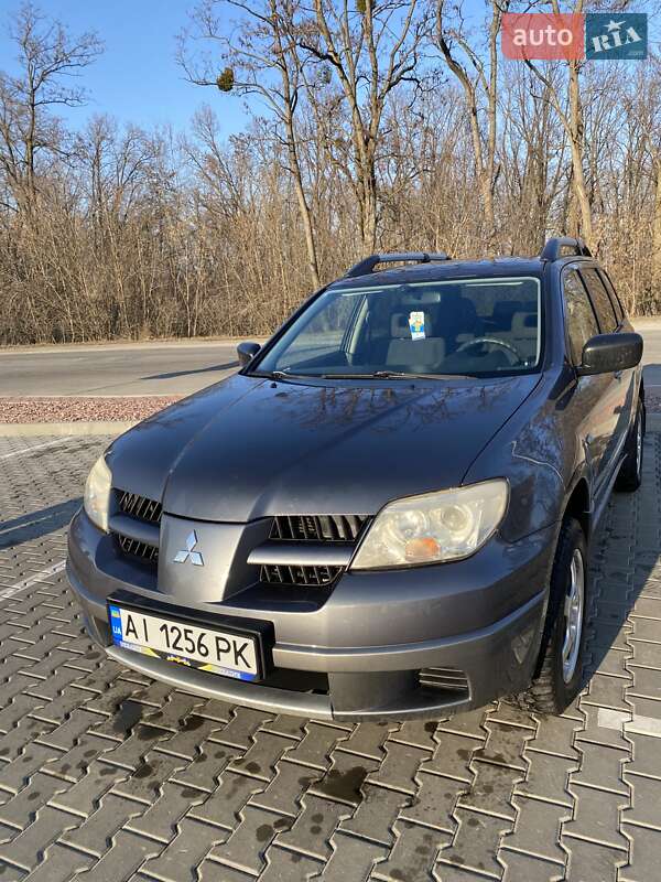 Внедорожник / Кроссовер Mitsubishi Outlander 2007 в Тараще