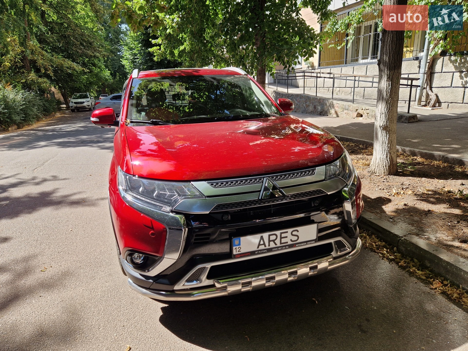 2020 Mitsubishi Outlander - мініатюра 2