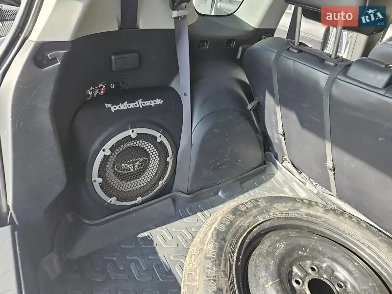 Внедорожник / Кроссовер Mitsubishi Outlander 2010 в 