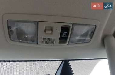 Внедорожник / Кроссовер Mitsubishi Outlander 2014 в 