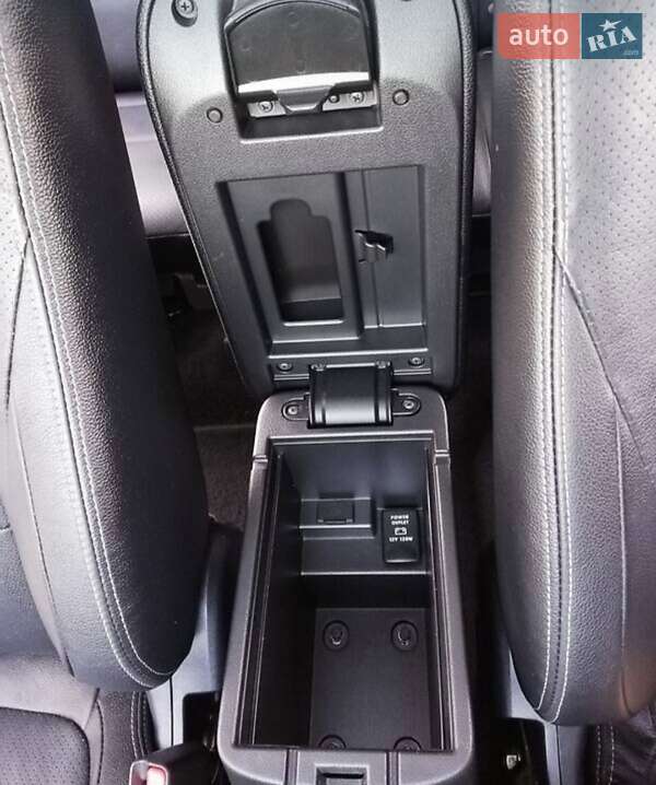 Внедорожник / Кроссовер Mitsubishi Outlander 2014 в Тернополе
