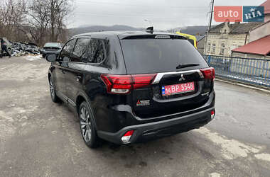 Внедорожник / Кроссовер Mitsubishi Outlander 2019 в Львове