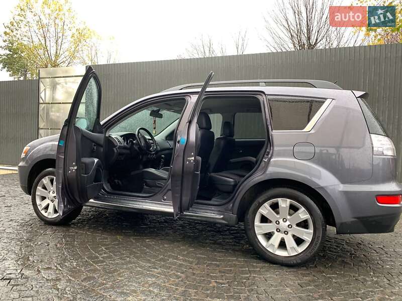 Позашляховик / Кросовер Mitsubishi Outlander 2011 в Хмельницькому