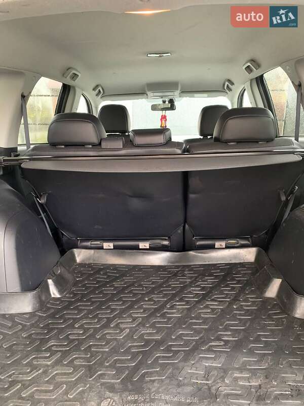 Позашляховик / Кросовер Mitsubishi Outlander 2011 в Хмельницькому