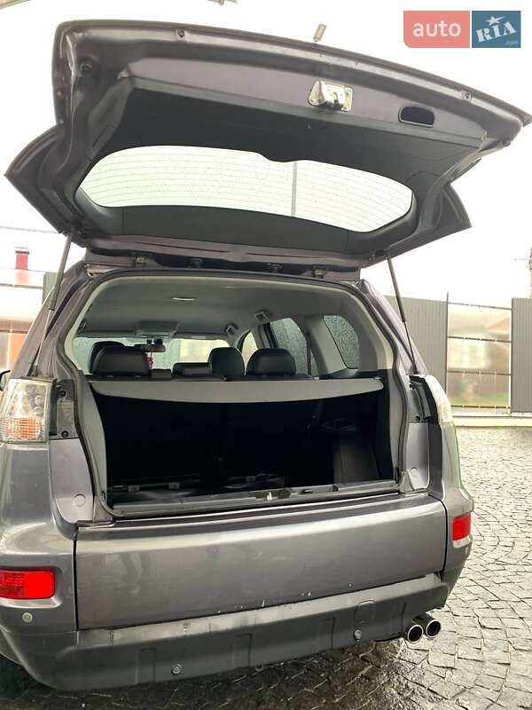 Позашляховик / Кросовер Mitsubishi Outlander 2011 в Хмельницькому