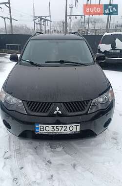 Внедорожник / Кроссовер Mitsubishi Outlander 2007 в Сколе