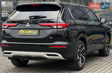 Внедорожник / Кроссовер Mitsubishi Outlander 2023 в 