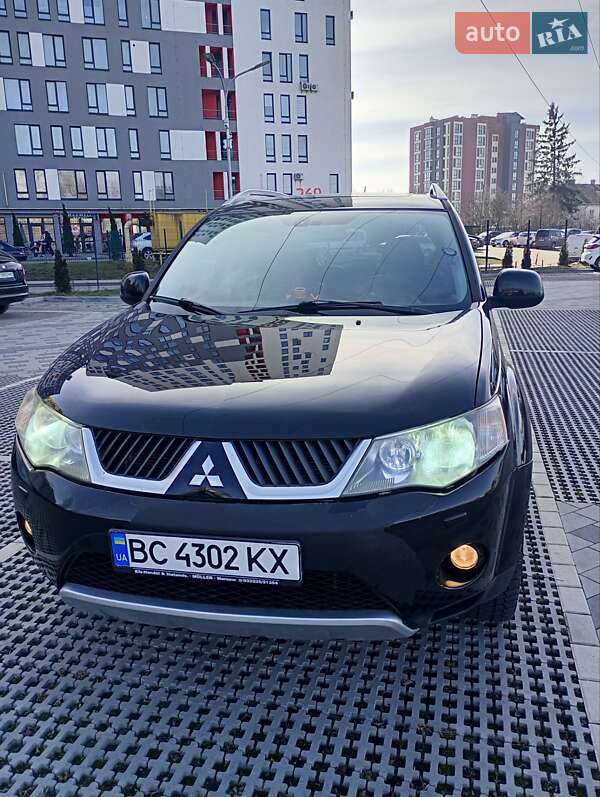 Внедорожник / Кроссовер Mitsubishi Outlander 2007 в 