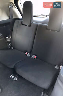 Внедорожник / Кроссовер Mitsubishi Outlander 2014 в 