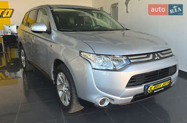 Внедорожник / Кроссовер Mitsubishi Outlander 2013 в Червонограде