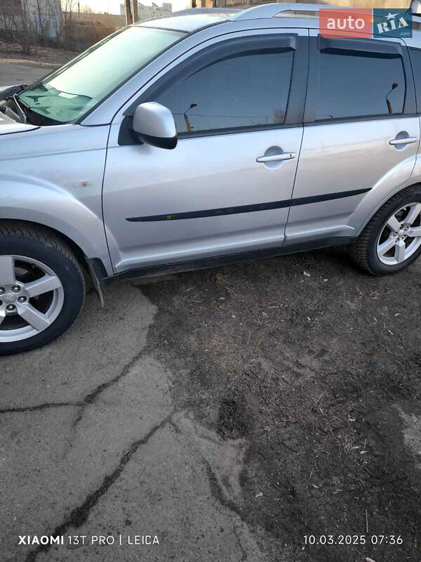 Позашляховик / Кросовер Mitsubishi Outlander 2008 в Полтаві фото 6 Позашляховик / Кросовер Mitsubishi Outlander 2008 в Полтаві