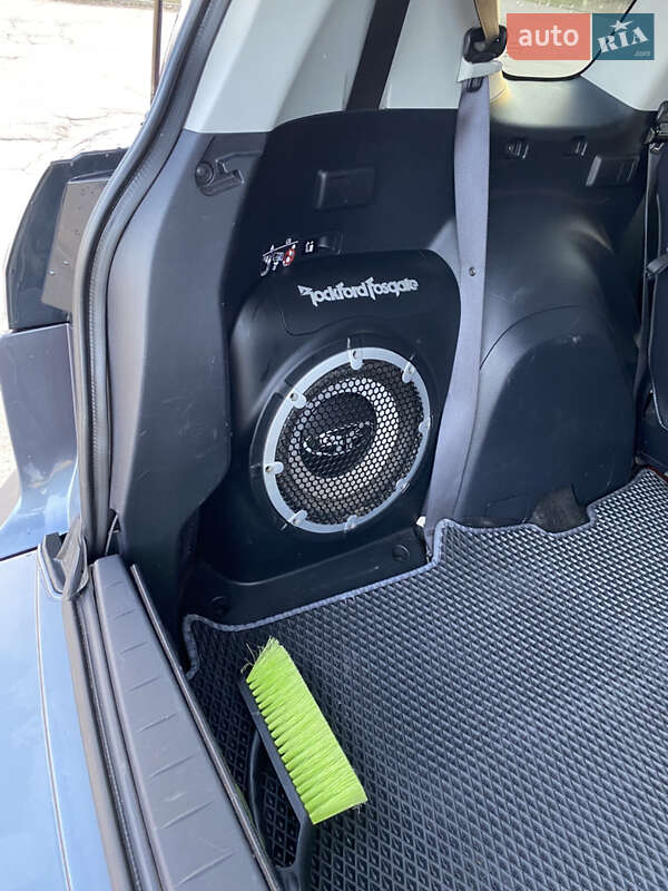 Позашляховик / Кросовер Mitsubishi Outlander 2011 в Кропивницькому