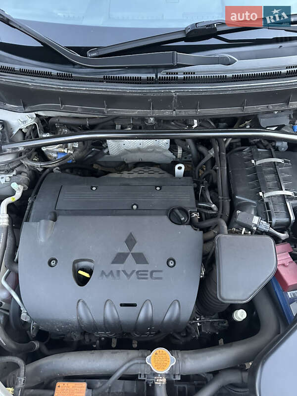 Позашляховик / Кросовер Mitsubishi Outlander 2008 в Сумах