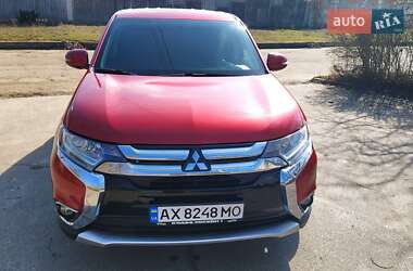 Позашляховик / Кросовер Mitsubishi Outlander 2017 в Харкові