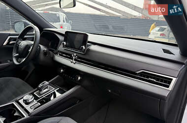 Внедорожник / Кроссовер Mitsubishi Outlander 2022 в 