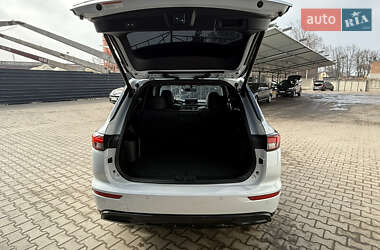 Внедорожник / Кроссовер Mitsubishi Outlander 2022 в 