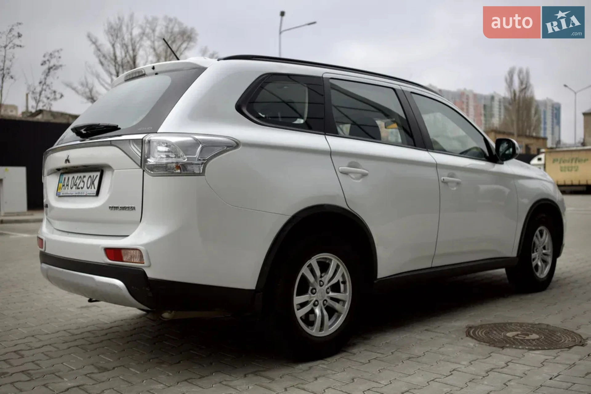 2014 Mitsubishi Outlander - мініатюра 11
