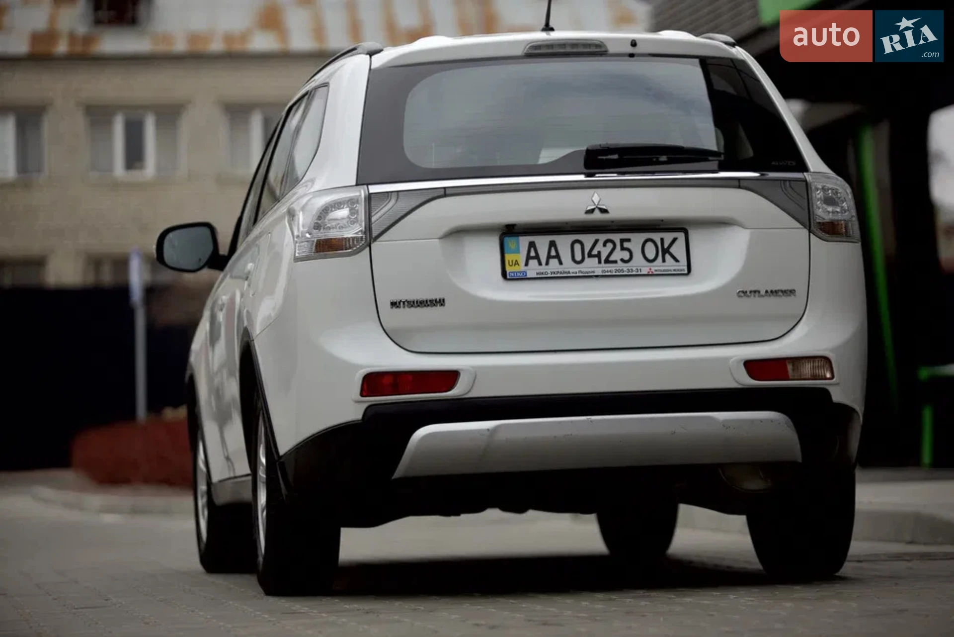 2014 Mitsubishi Outlander - мініатюра 12