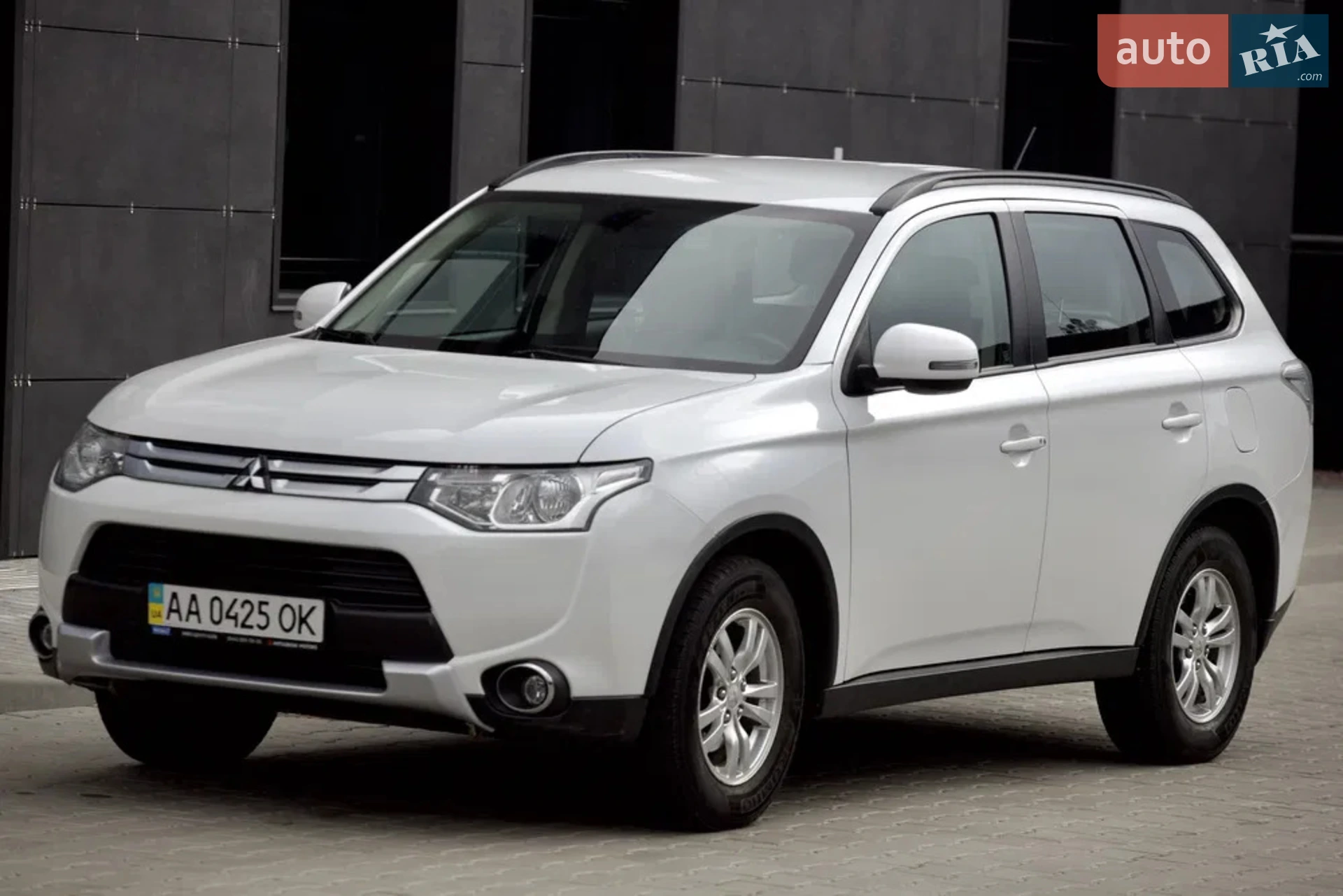 2014 Mitsubishi Outlander - мініатюра 3