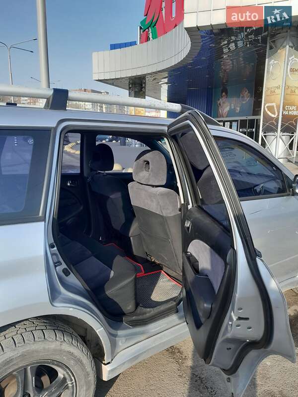 Внедорожник / Кроссовер Mitsubishi Outlander 2004 в Днепре