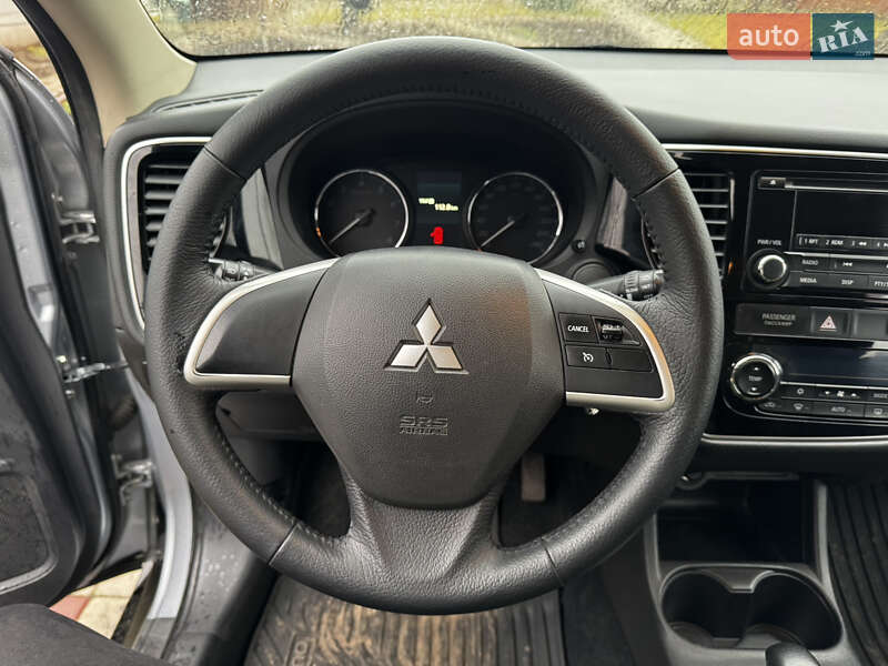 Позашляховик / Кросовер Mitsubishi Outlander 2014 в Олександрії
