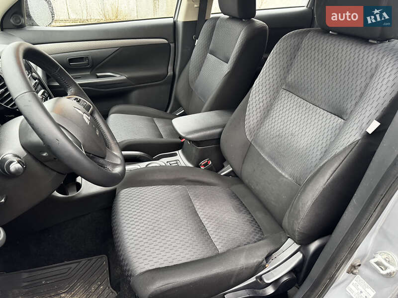 Позашляховик / Кросовер Mitsubishi Outlander 2014 в Олександрії
