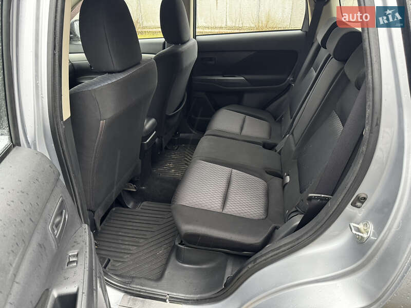 Позашляховик / Кросовер Mitsubishi Outlander 2014 в Олександрії