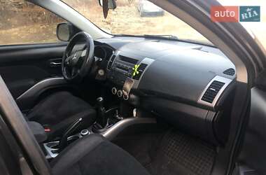 Внедорожник / Кроссовер Mitsubishi Outlander 2008 в 