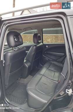 Внедорожник / Кроссовер Mitsubishi Outlander 2006 в 
