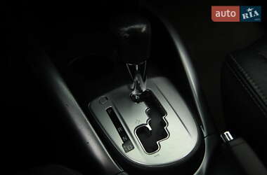 Позашляховик / Кросовер Mitsubishi Outlander 2008 в 